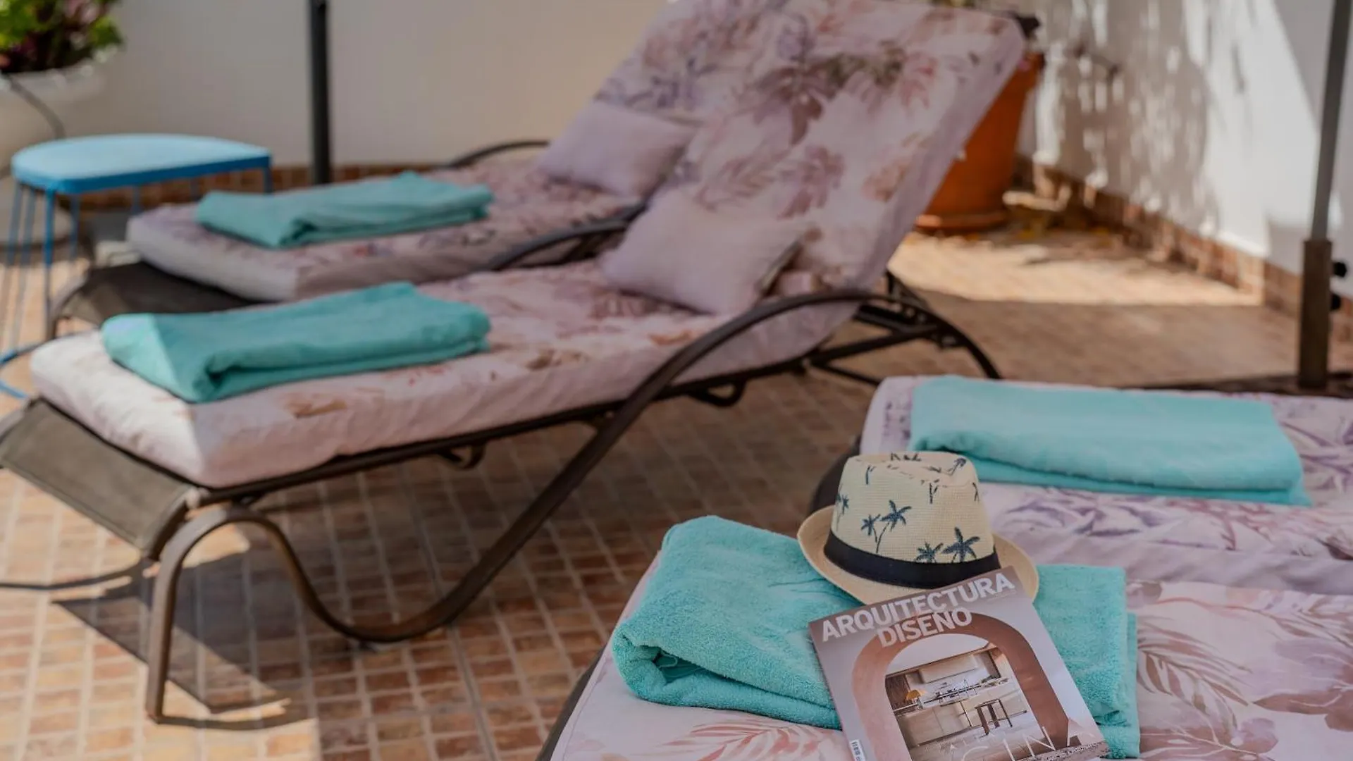 Bungalow Apartment With Private Pool & Ocean Views 阿德耶