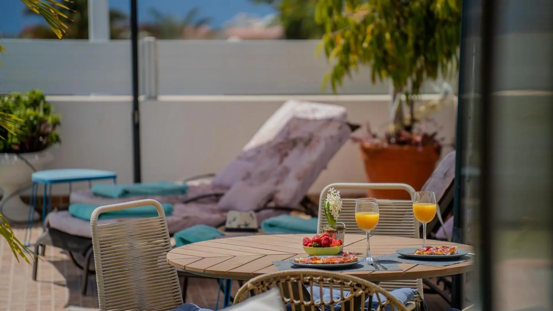 Bungalow Apartment With Private Pool & Ocean Views 阿德耶 0*,  西班牙