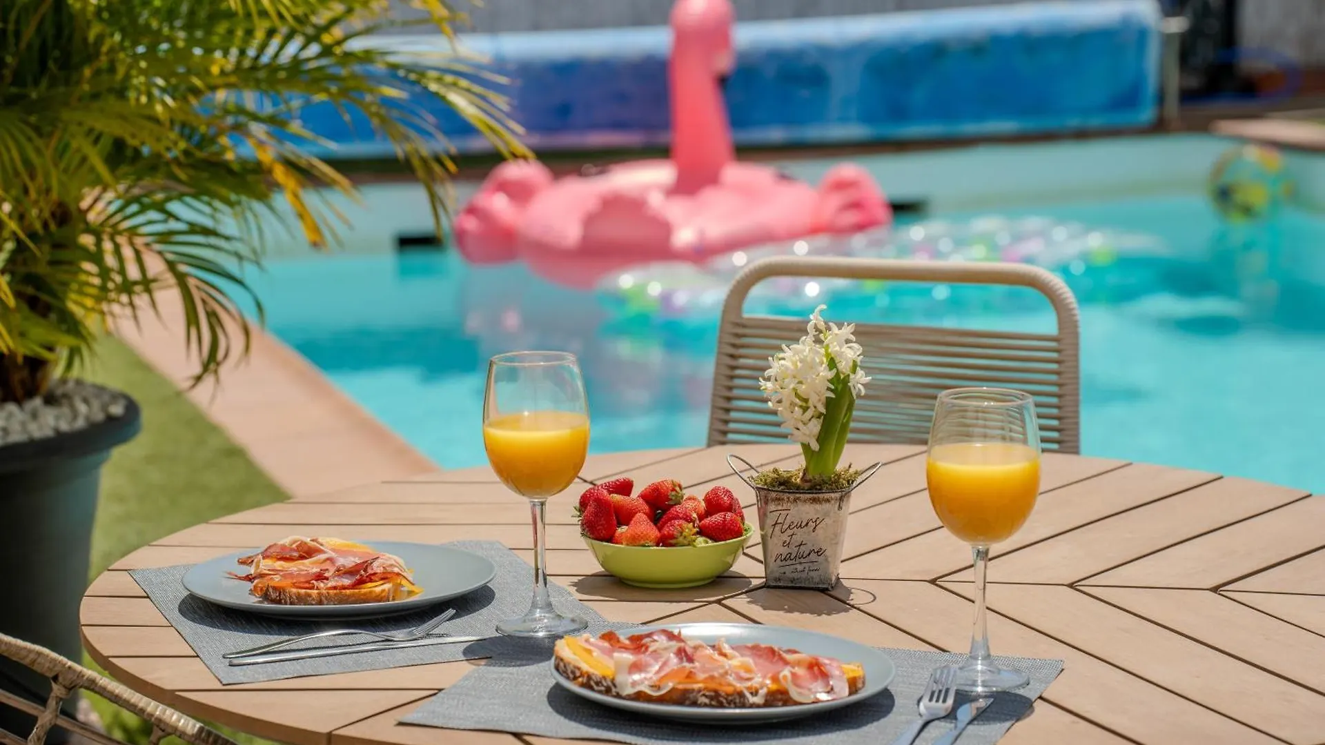 Bungalow Apartment With Private Pool & Ocean Views 阿德耶 0*,
